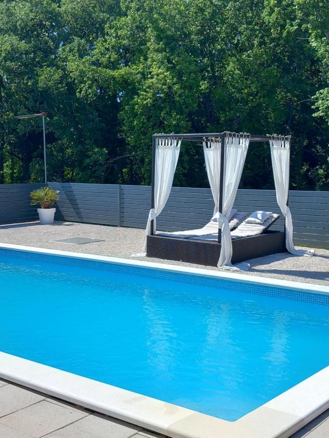 Villa Hedonia Porec Exterior photo